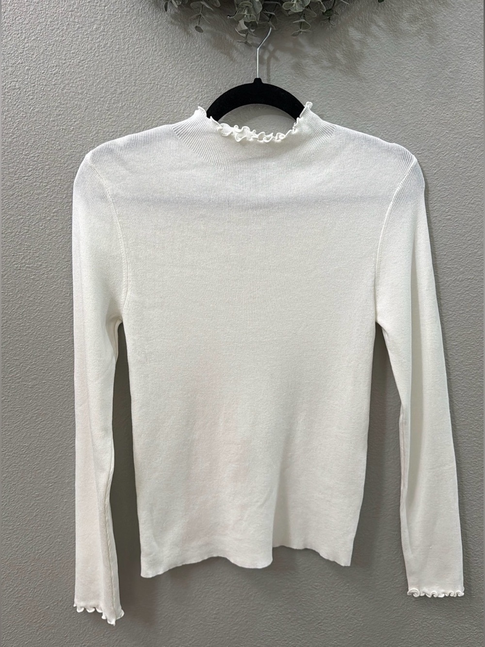 Truth Large white top